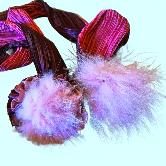 Elegant Multi-Color Crinkle Scarf with Fox Fur Pom-Poms - Picture 2 of 2
